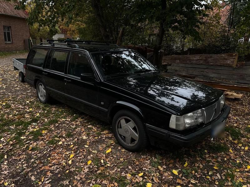 Gebraucht Volvo 940 135 PS (99 kW) 1997 Schwarz Kombi