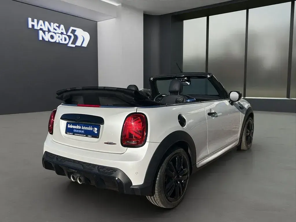 Gebraucht Mini John Cooper Works Cabriolet 231 PS (169 kW) 2024 Weiss / nanuq white Cabrio
