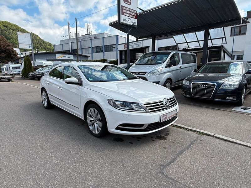 Second-hand VW CC Basis 140 CP (102 kW) 2014 Alb Berlinǎ