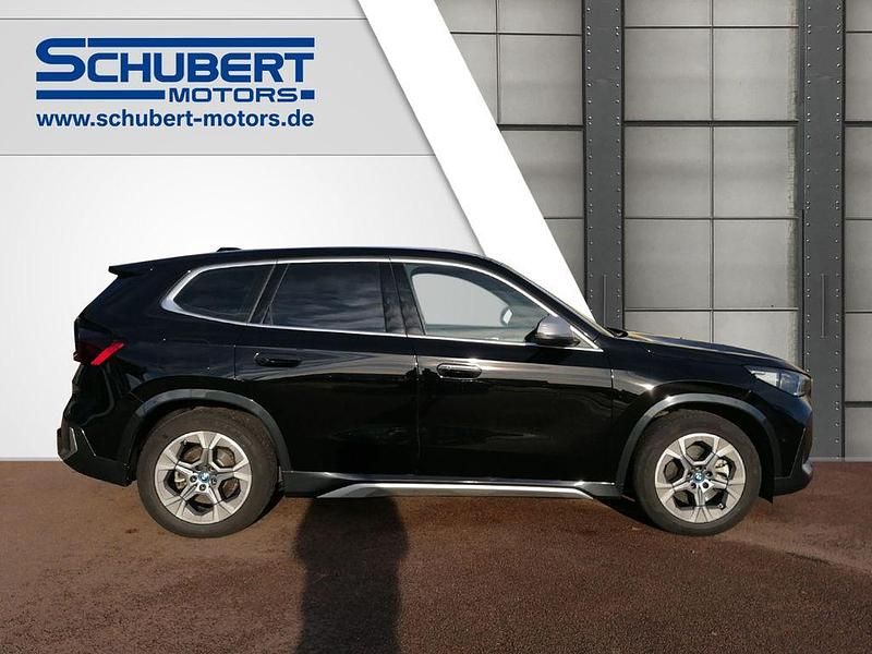 Używany BMW iX1 xLine 230 kW (313 KM) 2023 Czarny SUV