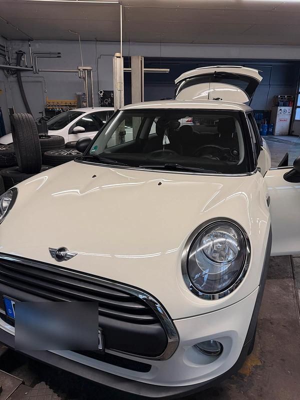 Gelb Gebraucht 2014 Mini Cooper Kleinwagen | 5.999 € (Superpreis) - Bild 1/4
