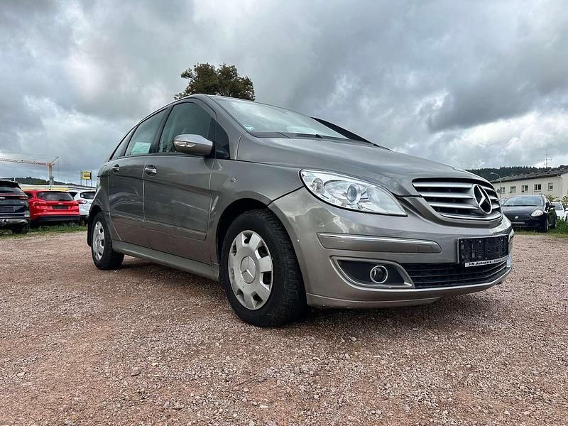 Gebraucht Mercedes B150 95 PS (69 kW) 2005 Bronze Van / Kleinbus