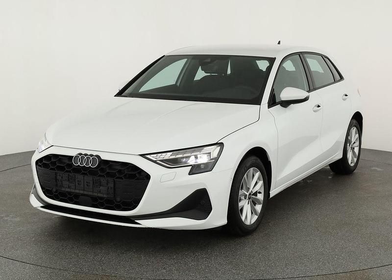Arkona weiß Neu 2025 Audi A3 Ambiente | 37.995 € (Fairer Preis) - Bild 1/4