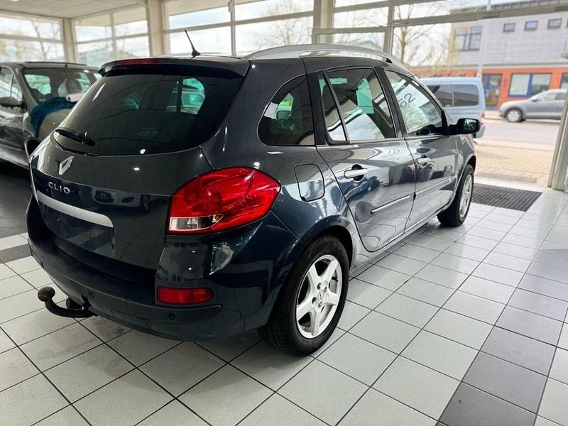 Gebraucht Renault Clio II Dynamique 101 PS (74 kW) 2008 Grau Limousine