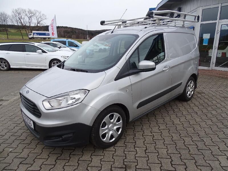 Polarsilber (metallic) Gebraucht 2017 Ford Transit Trend Van | 9.900 € (Guter Preis) - Bild 1/4