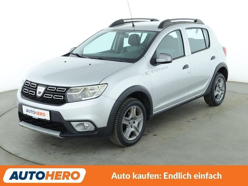 Gebraucht Dacia Sandero Prestige 90 PS (66 kW) 2017 Grau Kleinwagen