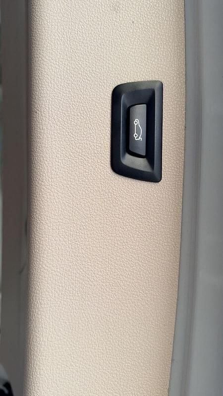 Gebraucht BMW 320 143 PS (105 kW) 2014 Weiß Limousine