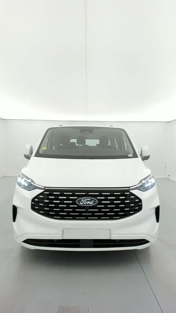 Gebraucht Ford Tourneo Titanium 150 PS (110 kW) 2024 Blanc glacier Van / Kleinbus