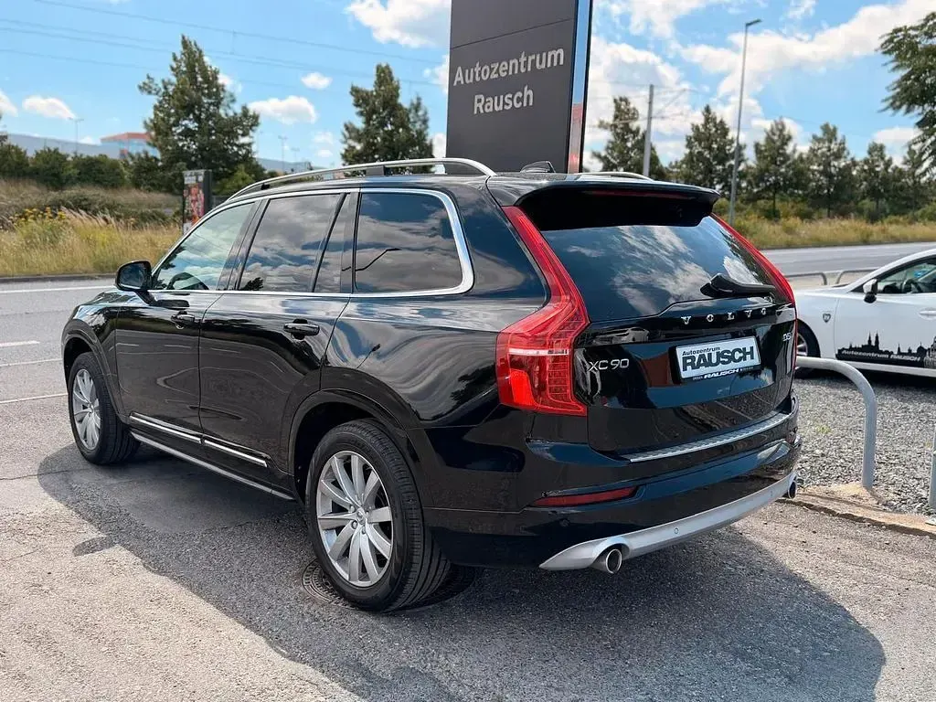 Gebraucht Volvo XC90 Momentum 235 PS (172 kW) 2019 Schwarz SUV