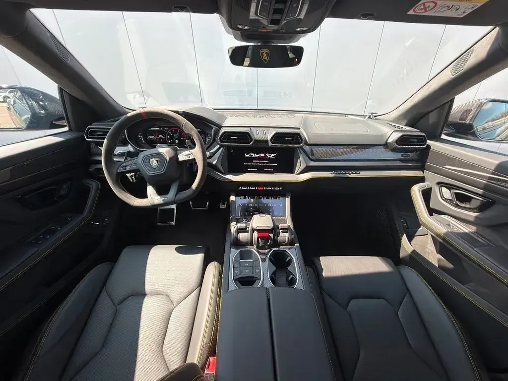 Neu Lamborghini Urus 620 PS (456 kW) 2026 Grün SUV
