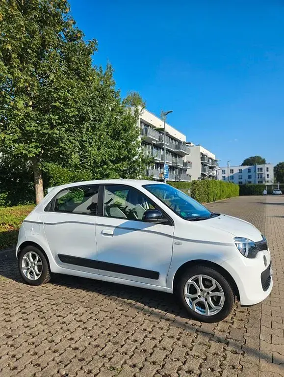 Gebraucht Renault Twingo LIMITED 69 PS (50 kW) 2018 Weiß Kleinwagen