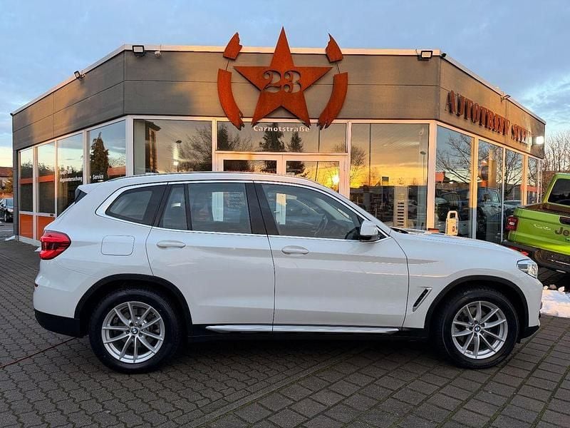 Weiß Gebraucht 2020 BMW X3 xLine SUV | 26.950 € (Guter Preis) - Bild 1/4