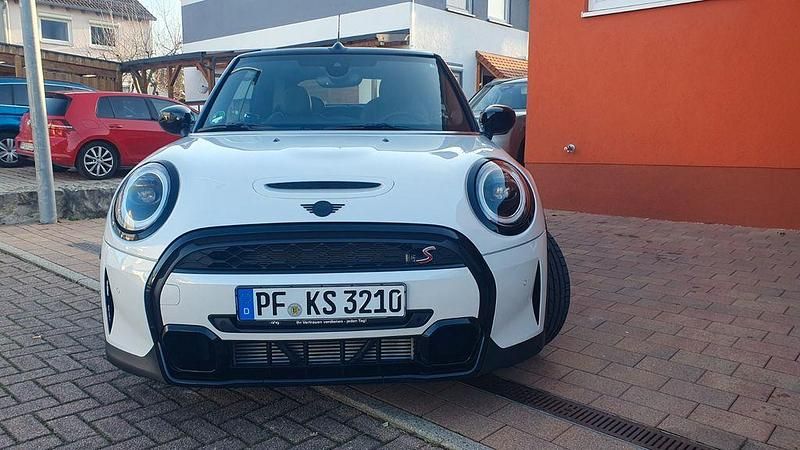 Gebraucht Mini Cooper S Cabriolet 178 PS (130 kW) 2023 Weiß Cabrio