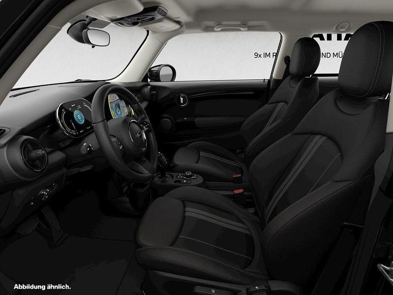 Second-hand Mini Cooper SE Essential 135 kW (184 CP) 2021 Negru Hatchback