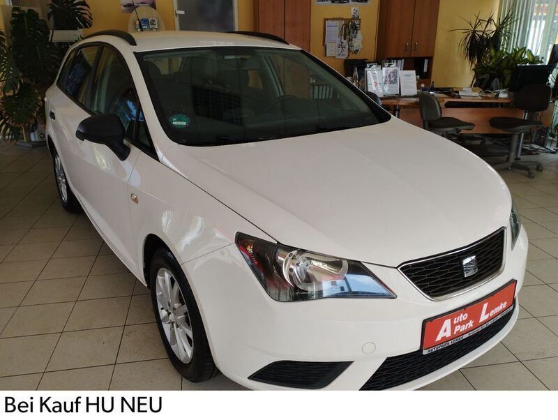 Weiß Gebraucht 2012 Seat Ibiza Reference Limousine | 6.850 € (Etwas zu teuer) - Bild 1/3