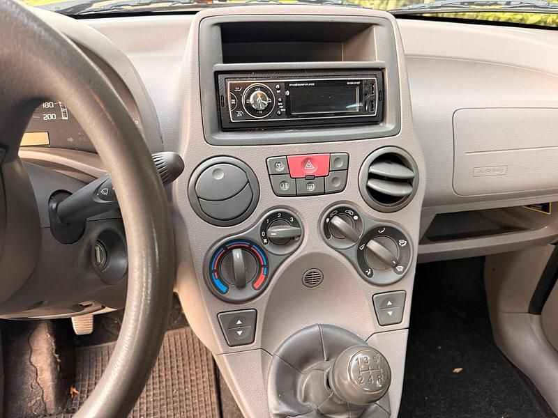 Gebraucht Fiat Panda 55 PS (40 kW) 2005 Blau Kleinwagen