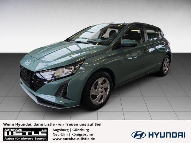 Gebraucht Hyundai i20 Select 101 PS (74 kW) 2025 Gruen Kleinwagen