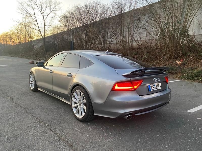Grau Gebraucht 2012 Audi A7 S-Line Kleinwagen | 14.000 € (Fairer Preis) - Bild 1/4