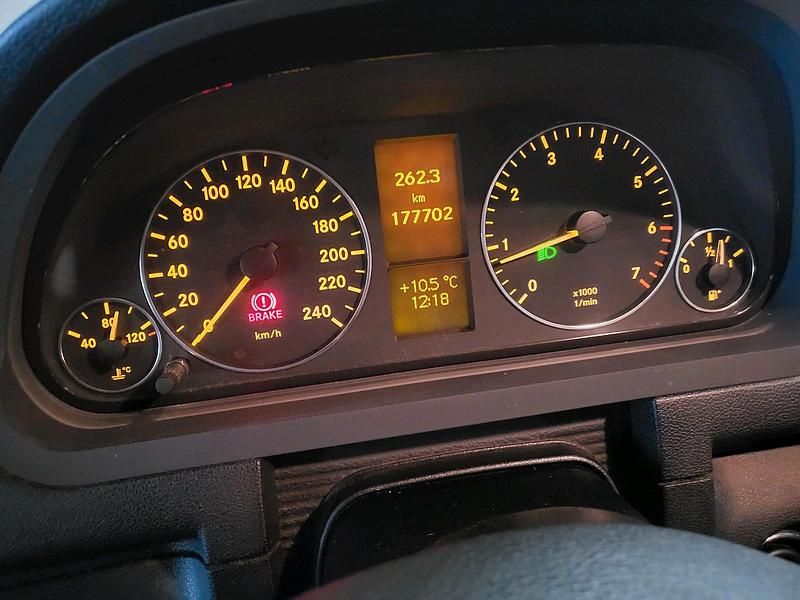 Gebraucht Mercedes A150 95 PS (69 kW) 2007 Schwarz Kleinwagen