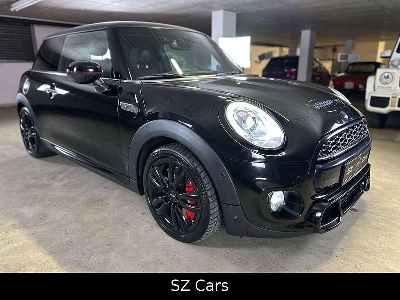 Gebraucht Mini Cooper S 211 PS (155 kW) 2017 Midnight black Kleinwagen