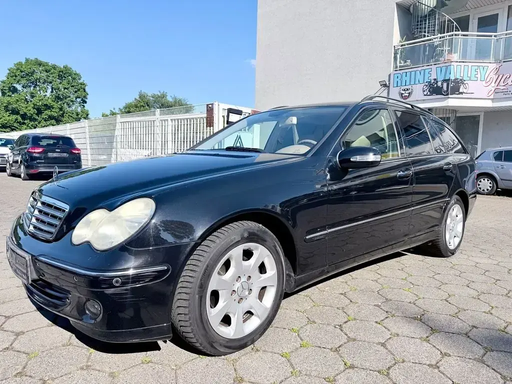 Gebraucht Mercedes C220 150 PS (110 kW) 2006 Schwarz Kombi