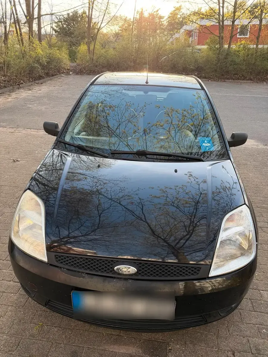 Usata Ford Fiesta 80 CV (58 kW) 2002 Nero Utilitaria