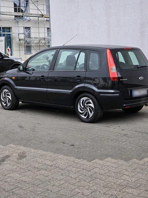 Gebraucht Ford Fusion 80 PS (58 kW) 2005 Kleinwagen