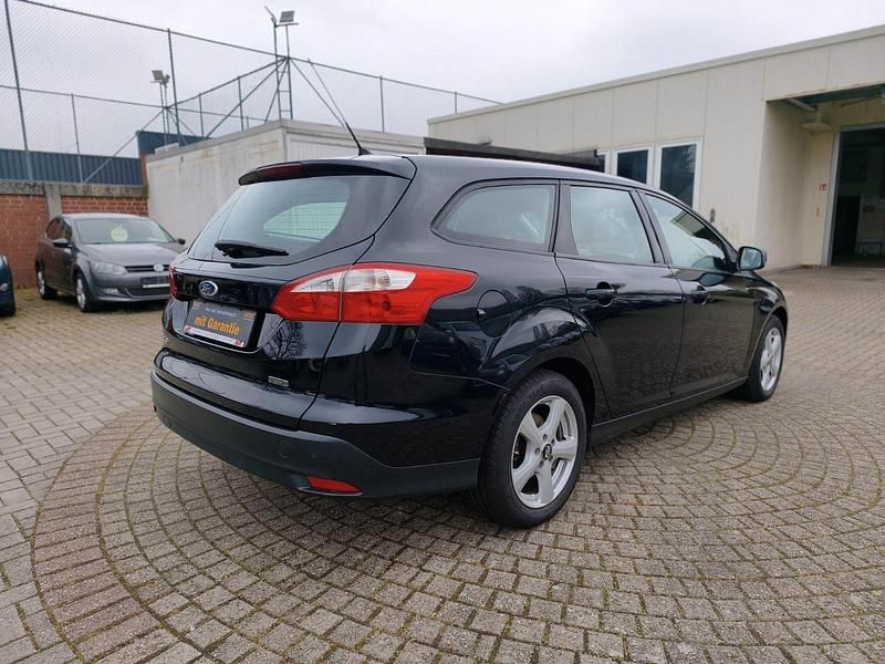 Usata Ford Focus 125 CV (91 kW) 2014 Nero Station wagon