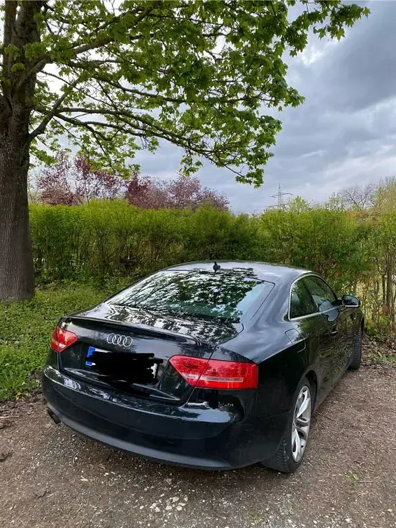 Gebraucht Audi A5 Sport 179 PS (131 kW) 2010 Schwarz Coupé