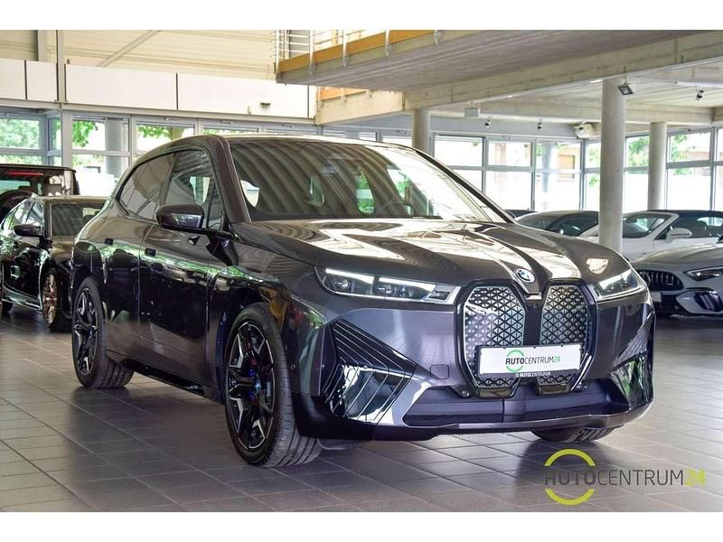 Gebraucht BMW iX 239 kW (326 PS) 2022 Sophistograu brillanteffekt me SUV