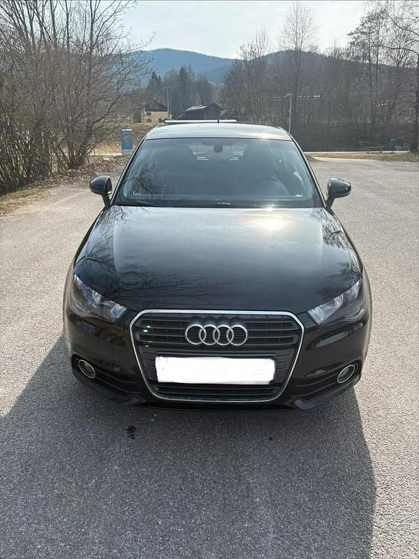 Gebraucht Audi A1 86 PS (63 kW) 2012 Schwarz Kleinwagen