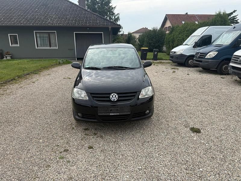 Gebraucht VW Fox Style 70 PS (51 kW) 2010 Schwarz Kleinwagen