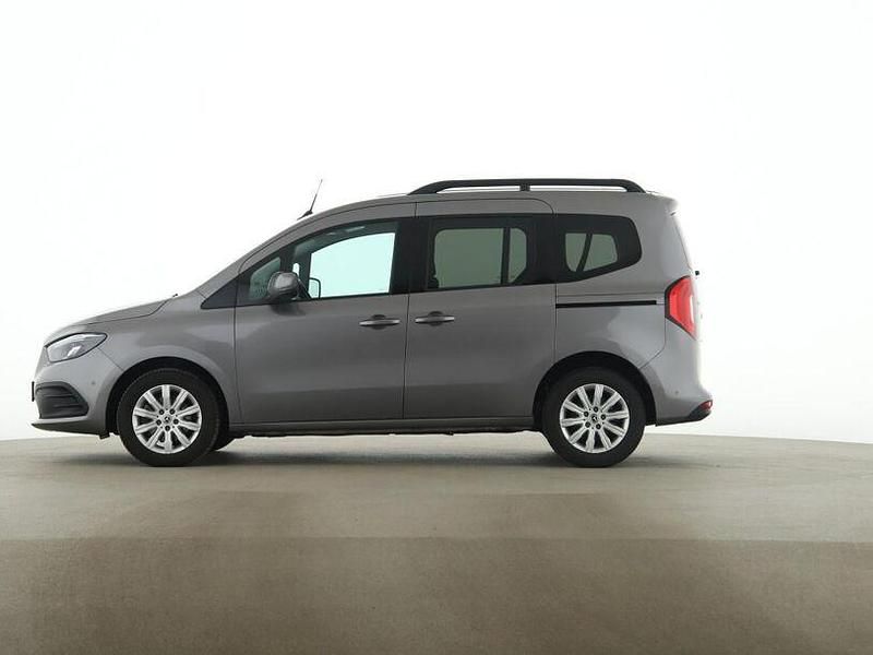 Gebraucht Mercedes T180 Progressive 116 PS (85 kW) 2024 Grau Van / Kleinbus