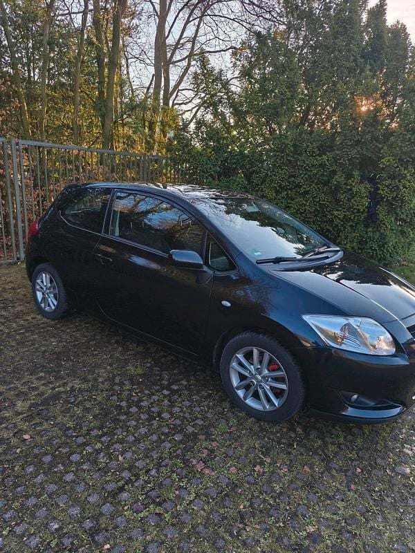 Gebraucht Toyota Auris 87 PS (63 kW) 2008 Schwarz Kleinwagen