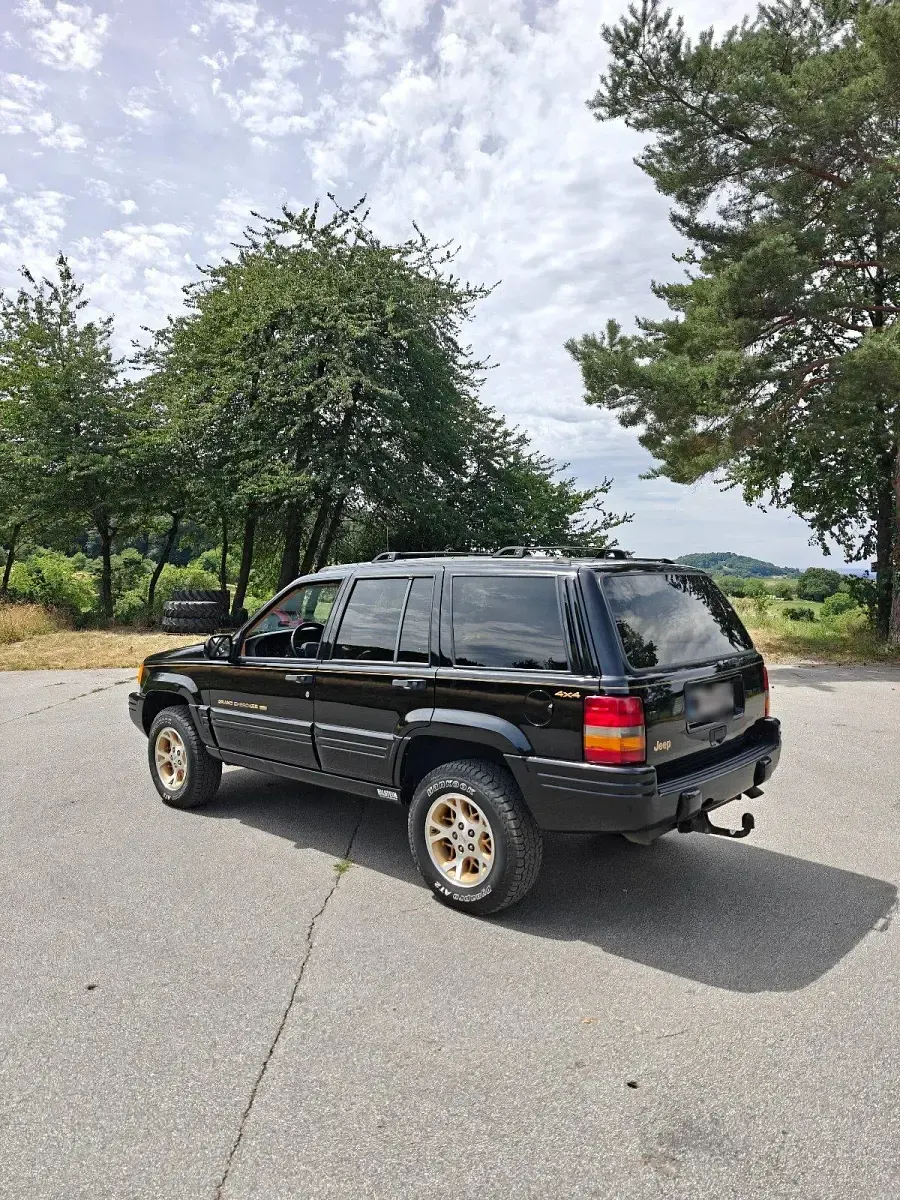 Gebraucht Jeep Grand Cherokee 215 PS (158 kW) 1997 Schwarz SUV