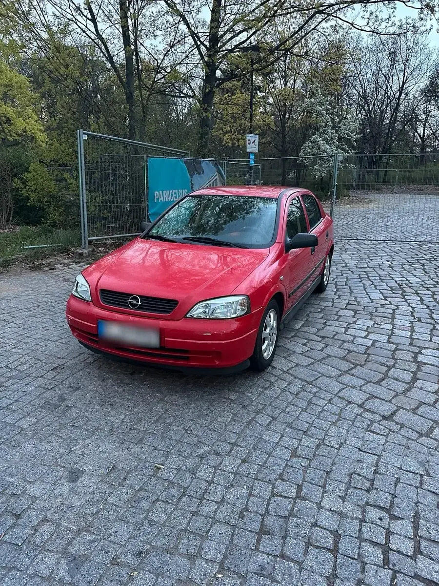 Gebraucht Opel Astra 101 PS (74 kW) 2002 Rot Limousine