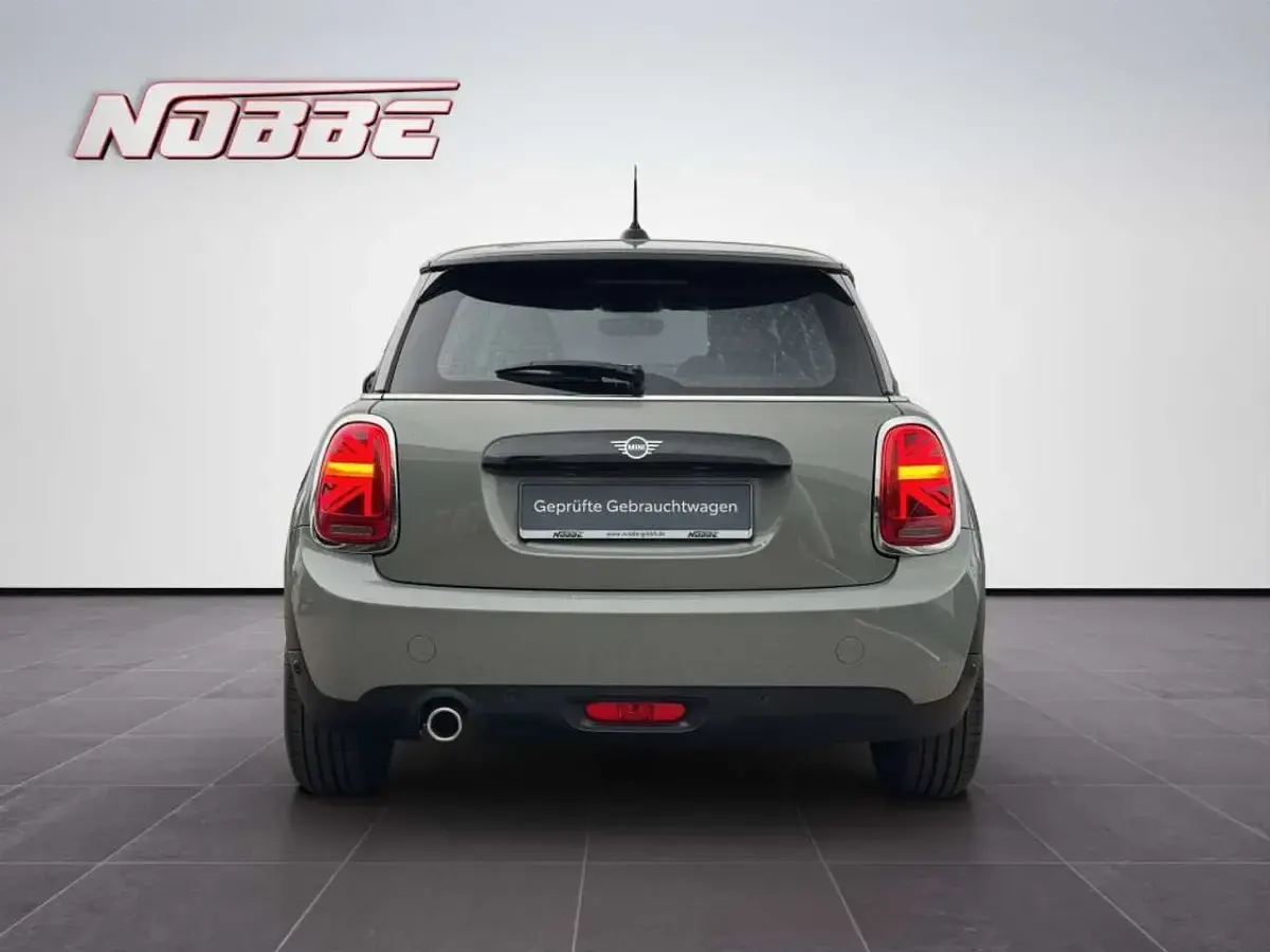 Gebraucht Mini Cooper 136 PS (100 kW) 2019 Grau Kleinwagen