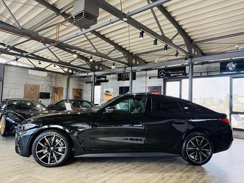 Gebraucht BMW 430 M Sport 245 PS (180 kW) 2022 Black sapphire metallic Coupé