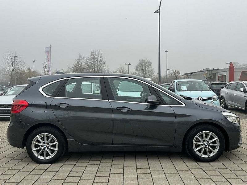 Gebraucht BMW 216 Advantage 116 PS (85 kW) 2015 Grau Van / Kleinbus
