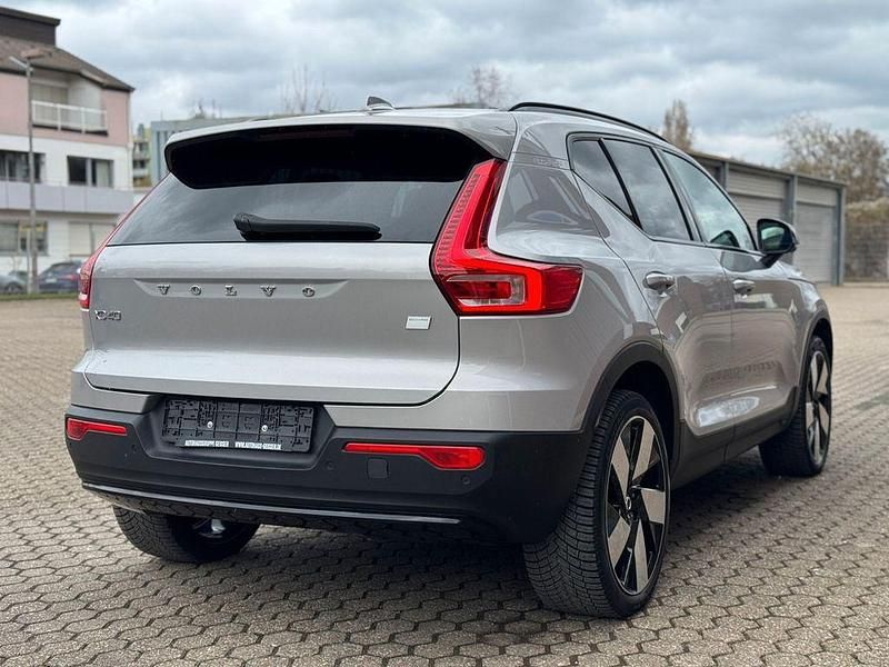 Gebraucht Volvo XC40 Plus 185 kW (252 PS) 2023 Silber SUV