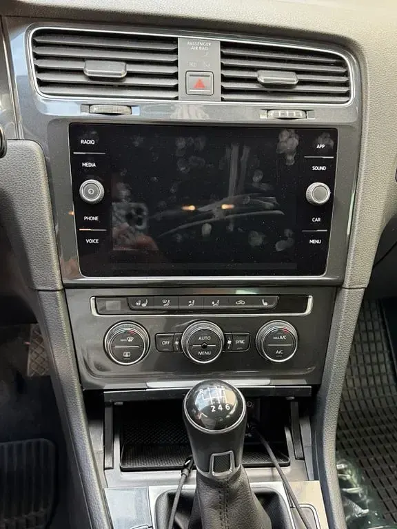 Gebraucht VW Golf VII Comfortline 116 PS (85 kW) 2017 Blau Limousine