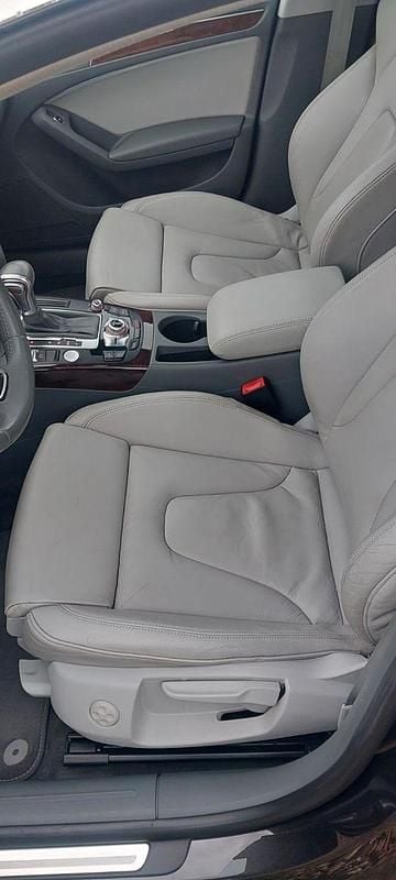 Gebraucht Audi A5 Sport 245 PS (180 kW) 2012 Grau Limousine