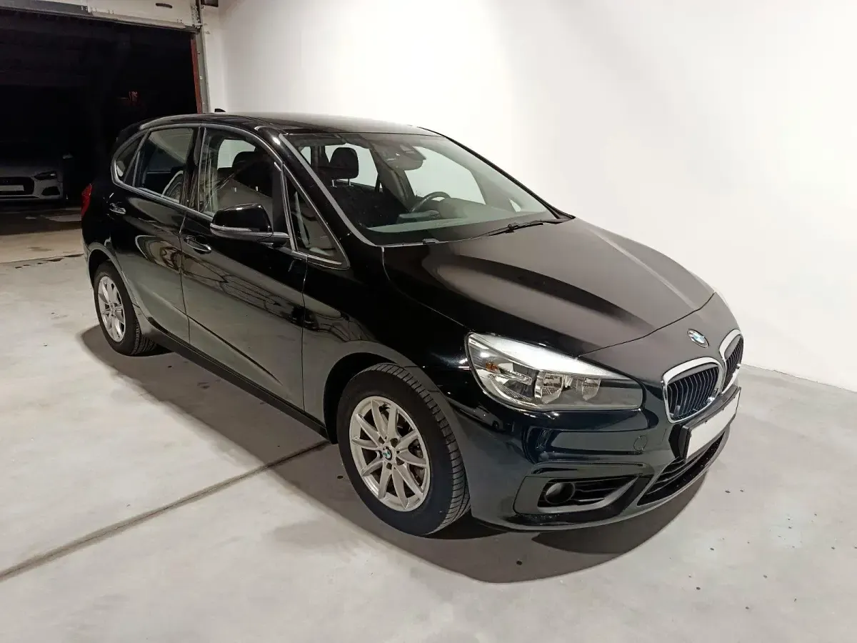 Gebraucht BMW 218 Advantage 136 PS (100 kW) 2016 Schwarz Kombi