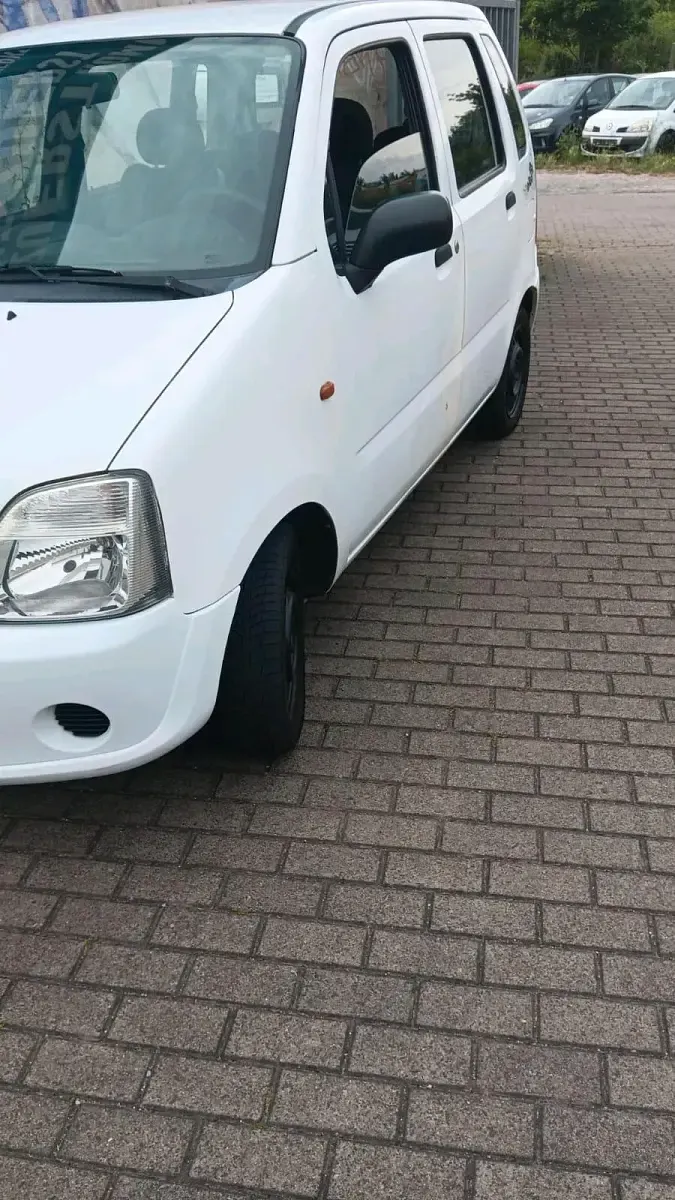 Gebraucht Opel Agila 63 PS (46 kW) 2004 Weiß Van / Kleinbus
