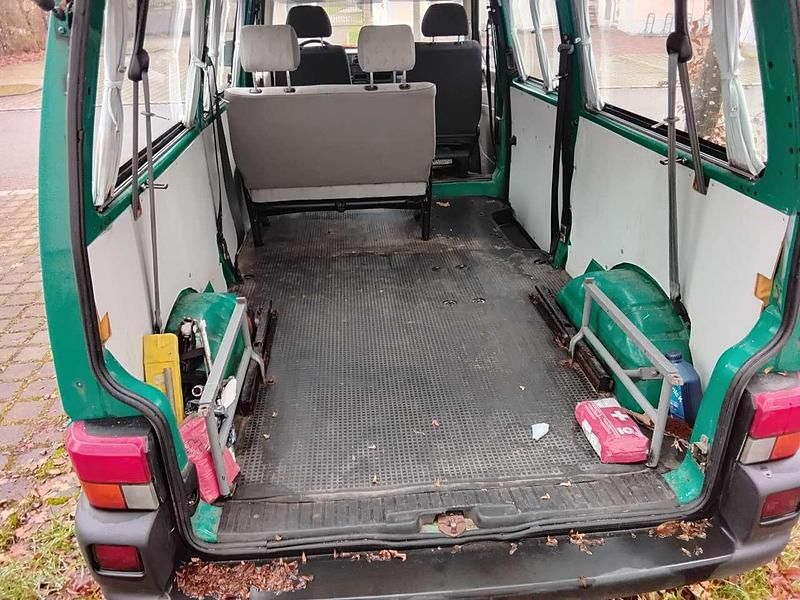 Gebraucht VW Transporter 84 PS (61 kW) 1999 Grün Van