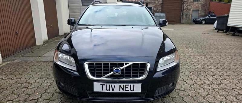 Gebraucht Volvo V70 163 PS (119 kW) 2008 Blau Kombi