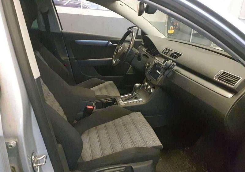 Gebraucht VW Passat 177 PS (130 kW) 2013 Reflexsilber Kombi