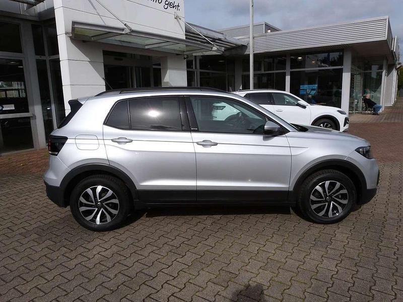 Gebraucht VW T-Cross Active 95 PS (69 kW) 2023 Reflexsilber metallic SUV