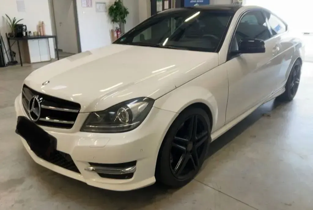 Gebraucht Mercedes C250 204 PS (150 kW) 2013 Weiß Coupé
