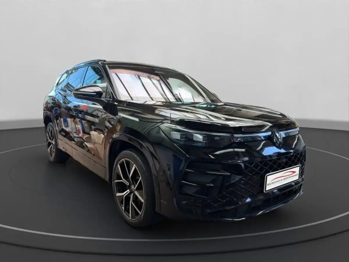 Gebraucht VW Tayron R-line 193 PS (141 kW) 2025 Schwarz SUV